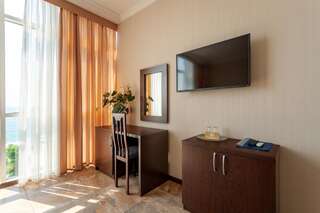 Гостиница Экодом Black Sea Адлер Стандартный двухместный номер с 1 кроватью или 2 отдельными кроватями-5
