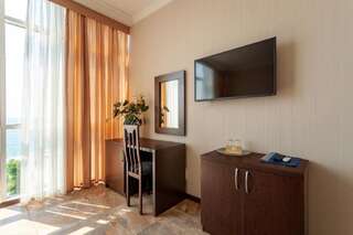 Гостиница Экодом Black Sea Адлер Стандартный двухместный номер с 1 кроватью или 2 отдельными кроватями-13